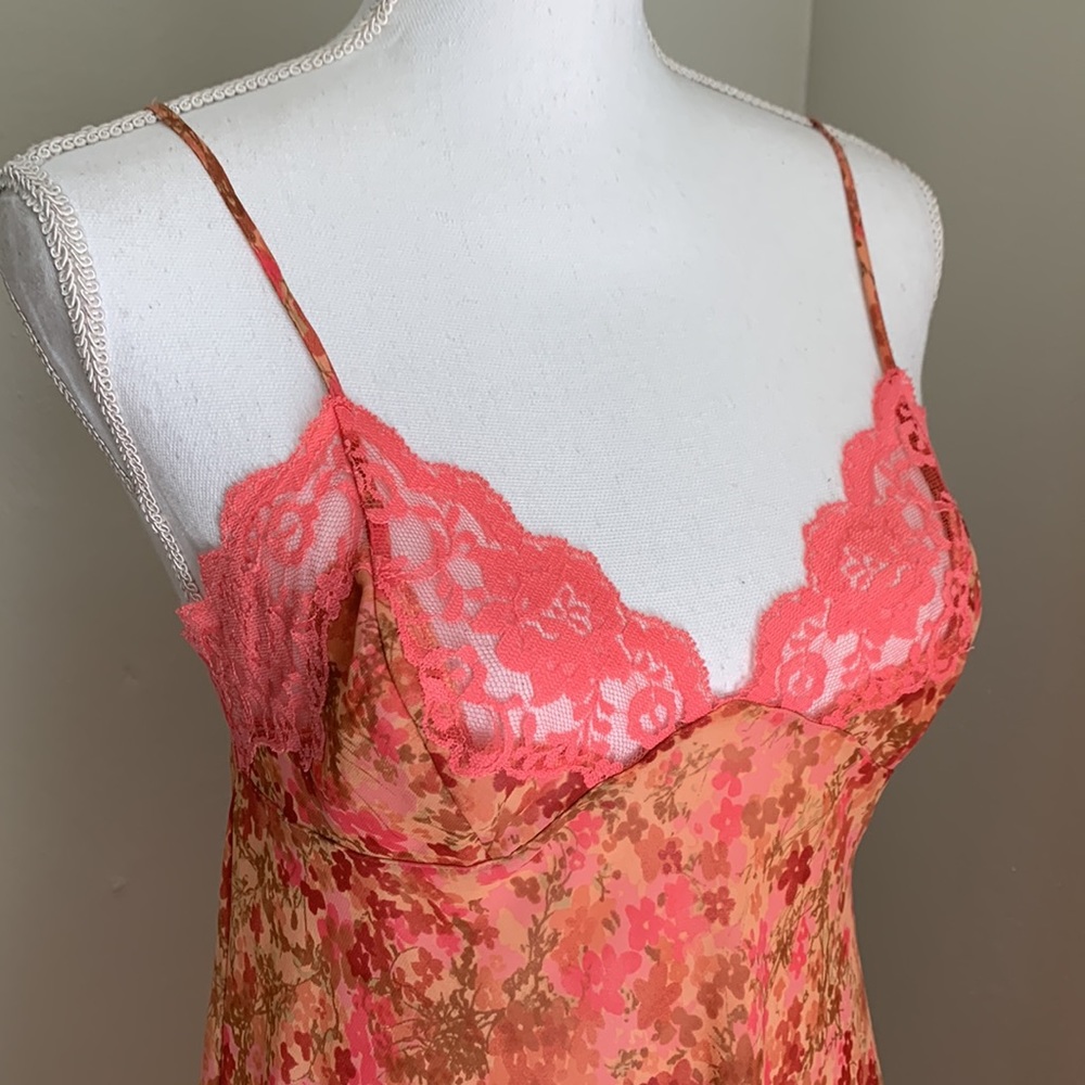 VTG Y2K VICTORIA'S SECRET Floral Lace Slip Dress - Picture 11 of 15